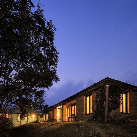 Tiger Mountain Pokhara Lodge Kültér fotó