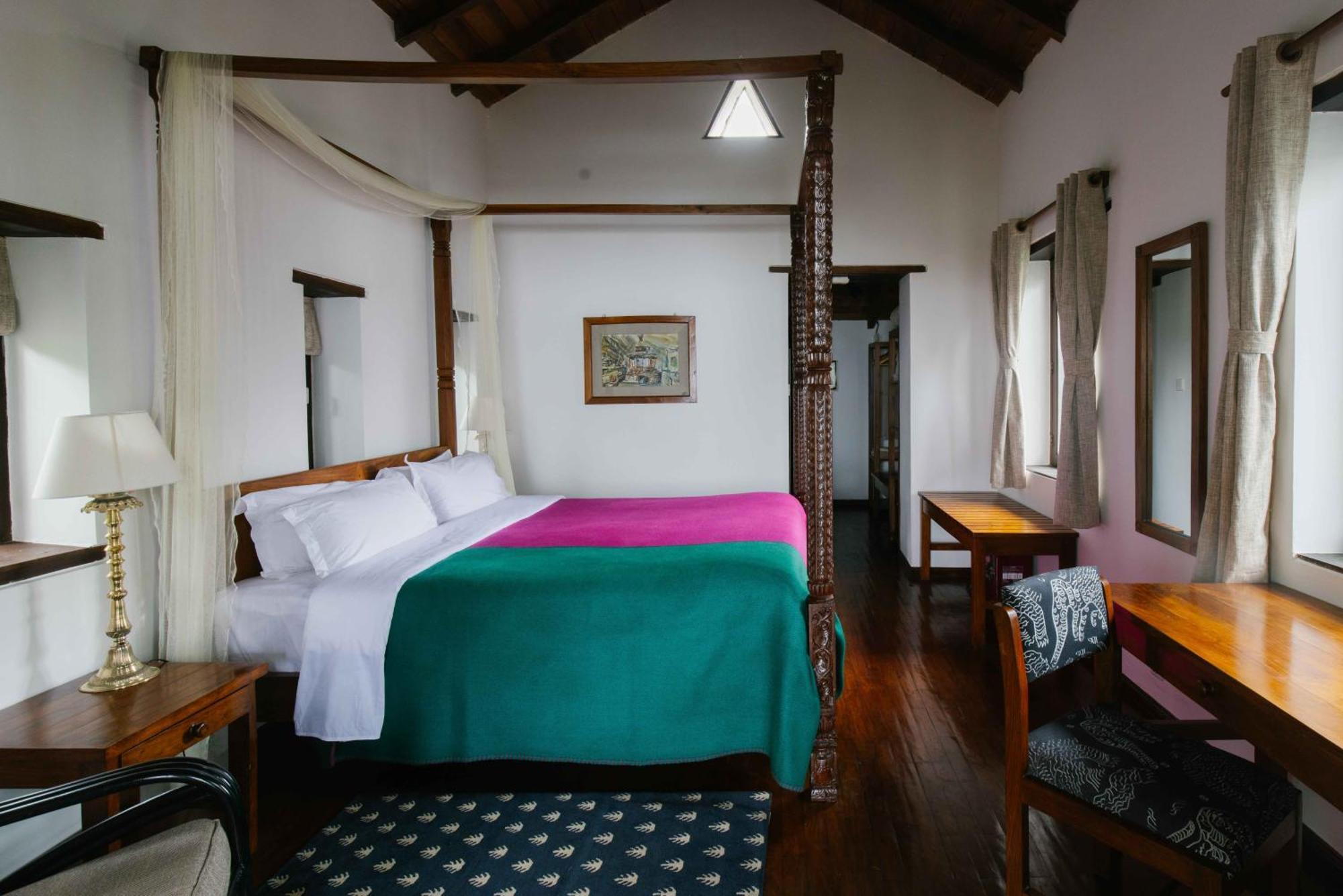 Tiger Mountain Pokhara Lodge Kültér fotó