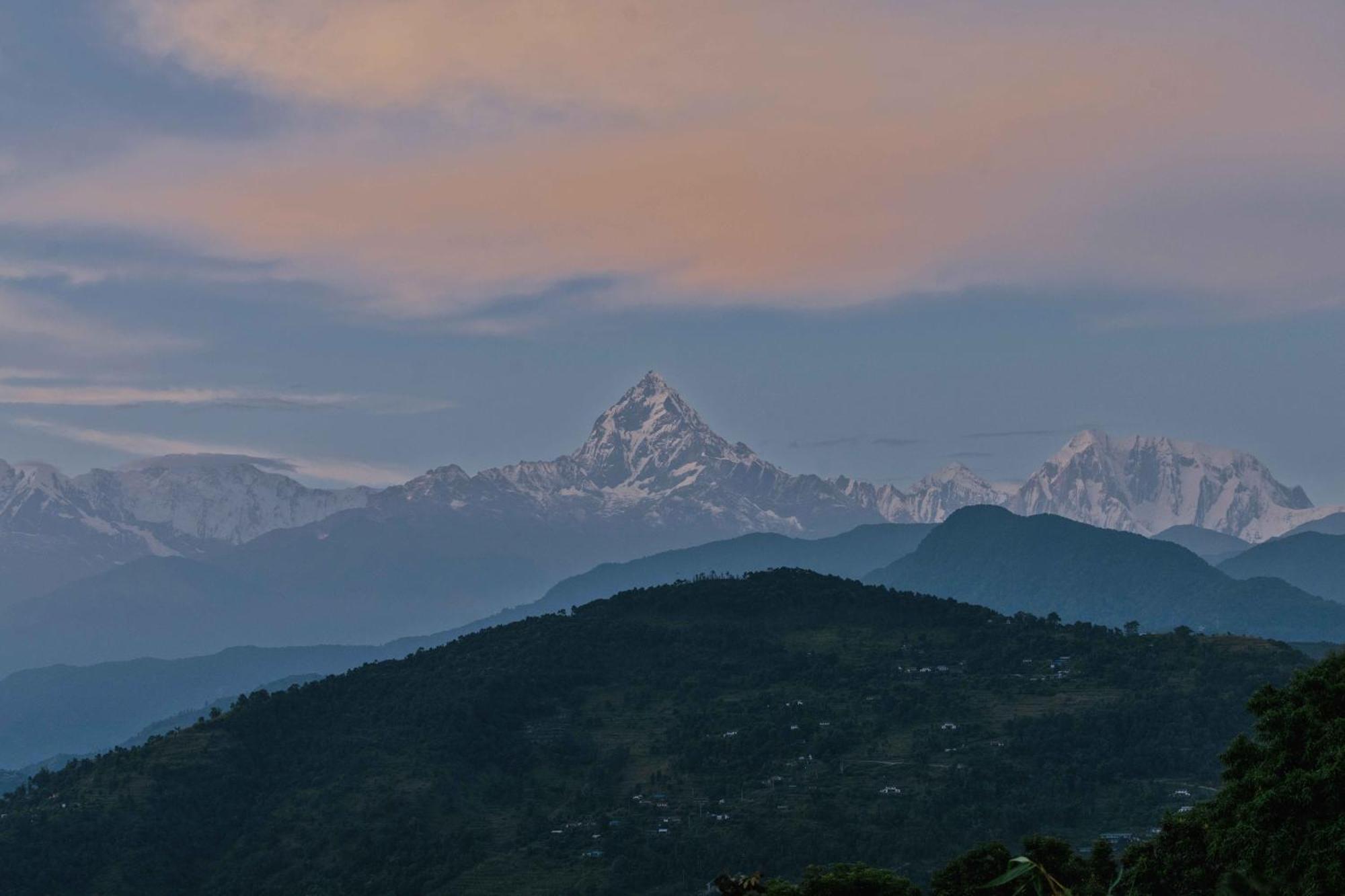 Tiger Mountain Pokhara Lodge Kültér fotó